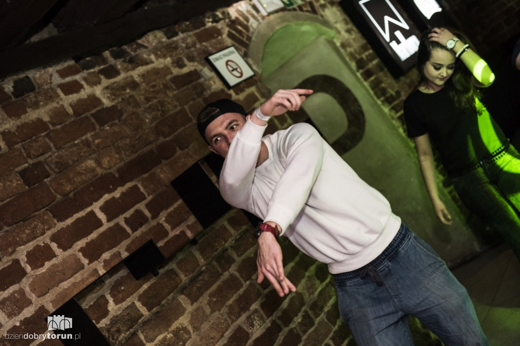 Gorączka sobotniej nocy w Szwejku