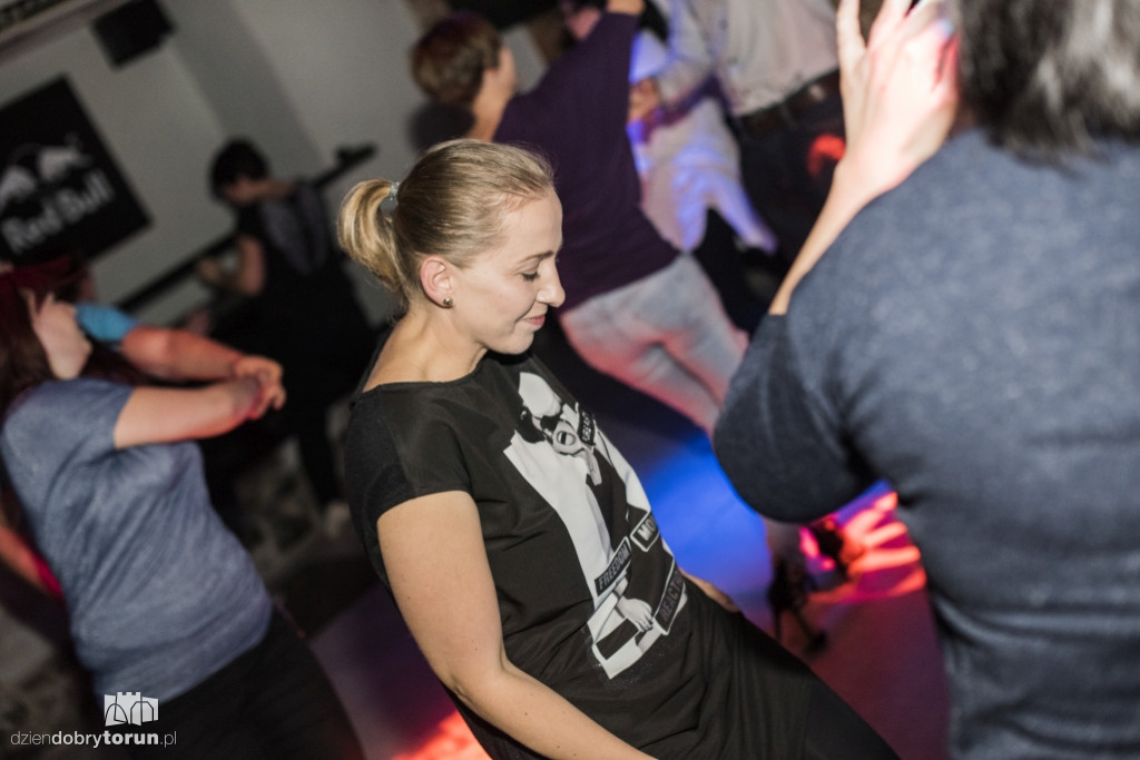 Gorączka sobotniej nocy w Szwejku