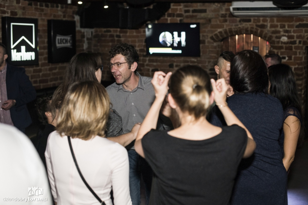 Gorączka sobotniej nocy w Szwejku