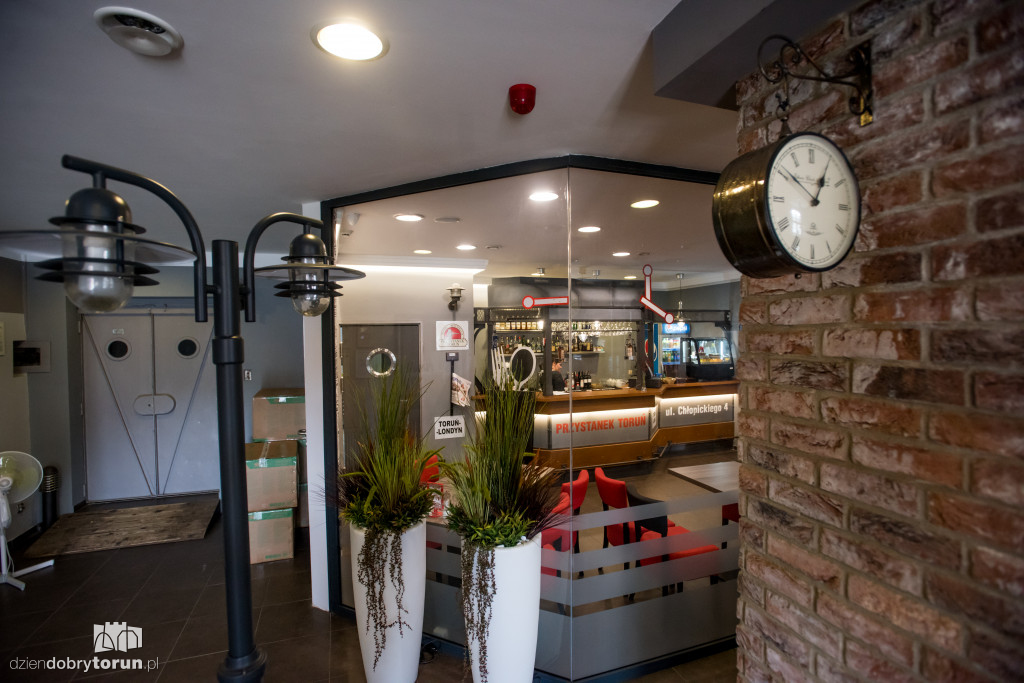 Bistro 