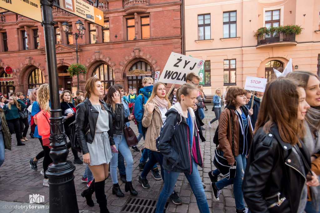 Happening Żyjmy z pasją na rynku