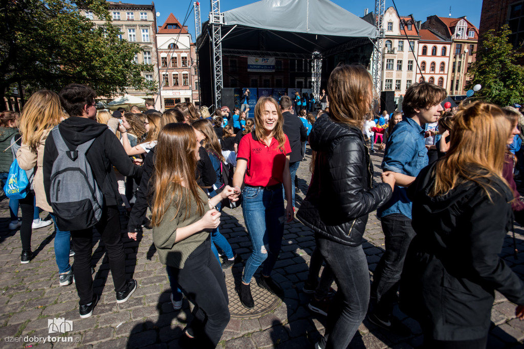 Happening Żyjmy z pasją na rynku