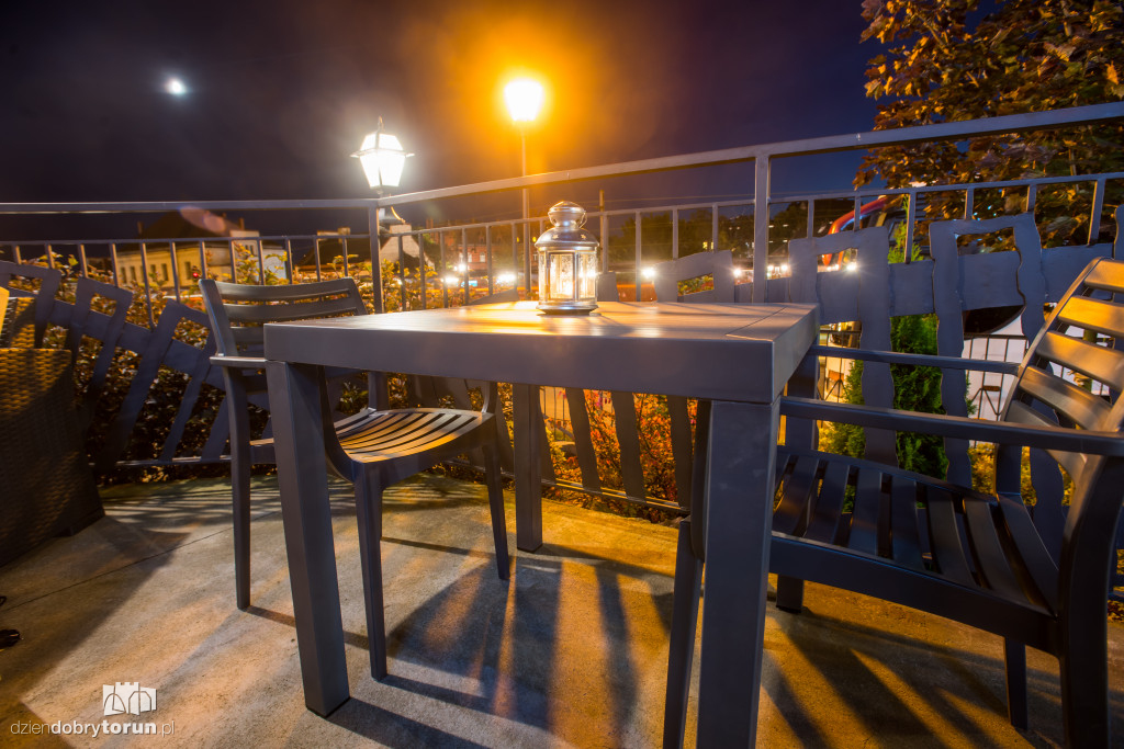 Bistro 