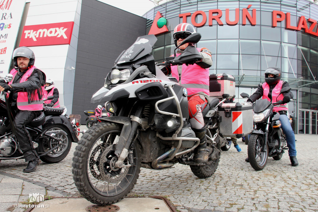 Motoróżowi przejechali przez Toruń