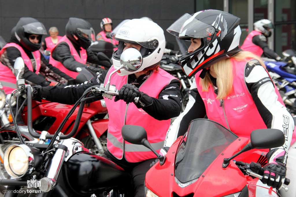 Motoróżowi przejechali przez Toruń