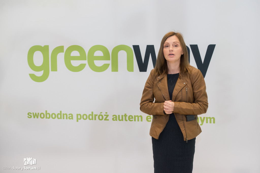Ładowarka elektryczna dla aut już działa!