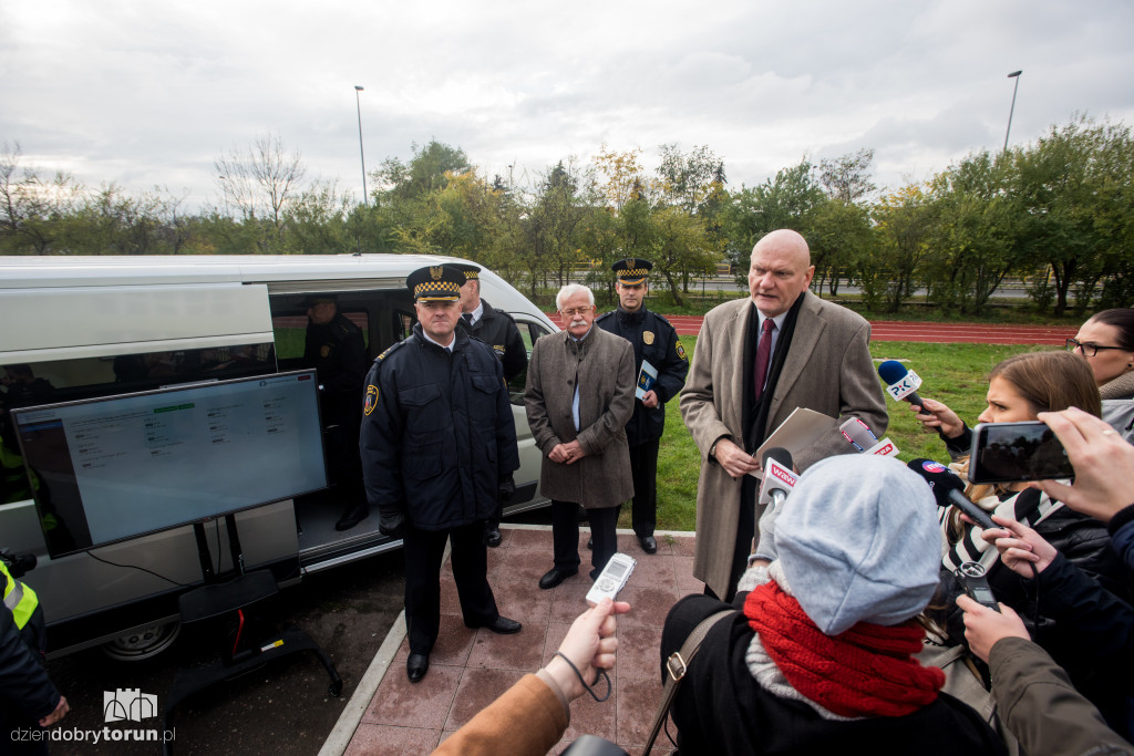 Dron sprawdza jakość powietrza
