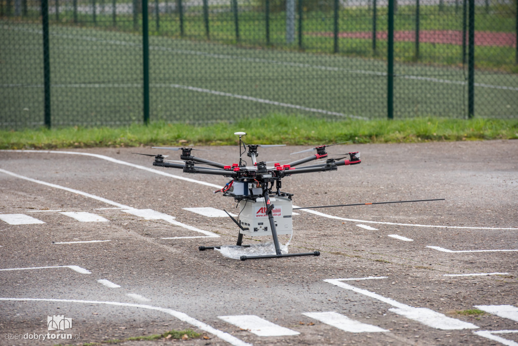 Dron sprawdza jakość powietrza