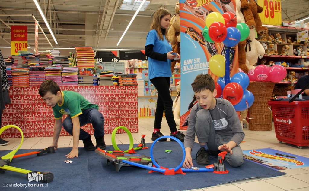 Toruński Carrefour ma już 15 lat