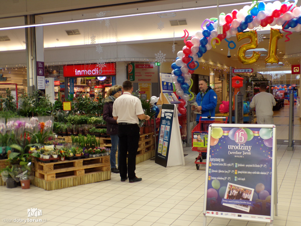 Toruński Carrefour ma już 15 lat
