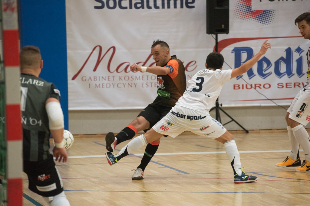 FC Toruń ogrywa Pogoń 04 Szczecin