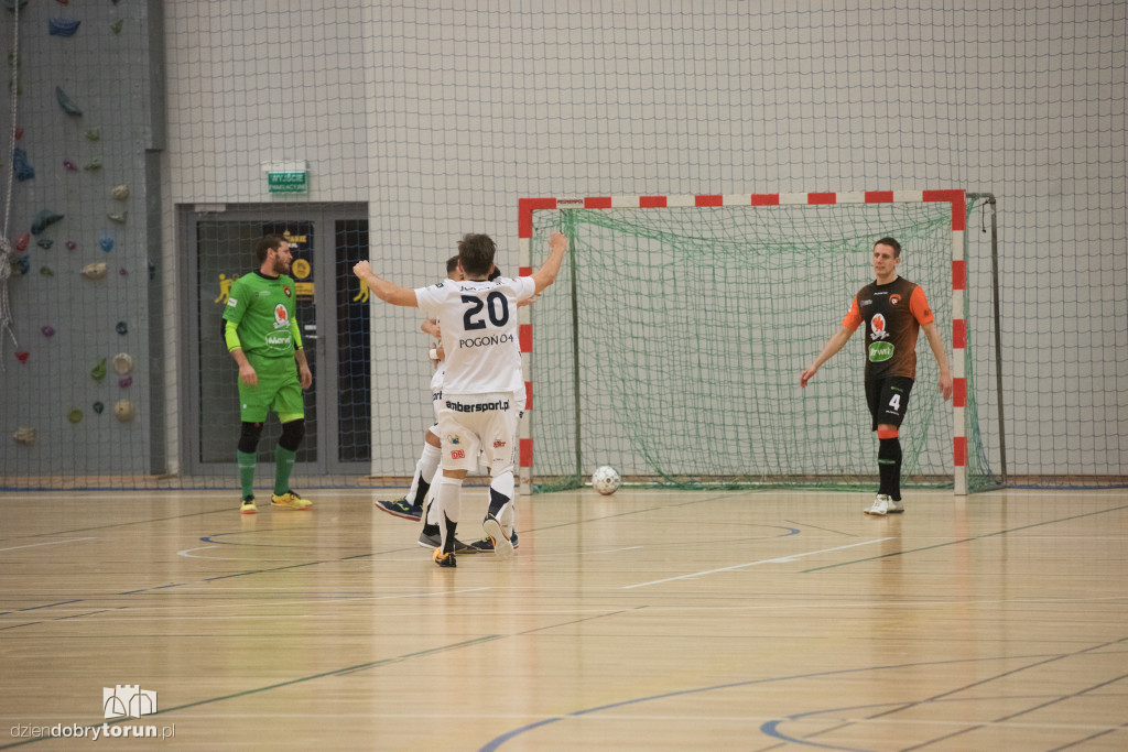 FC Toruń ogrywa Pogoń 04 Szczecin