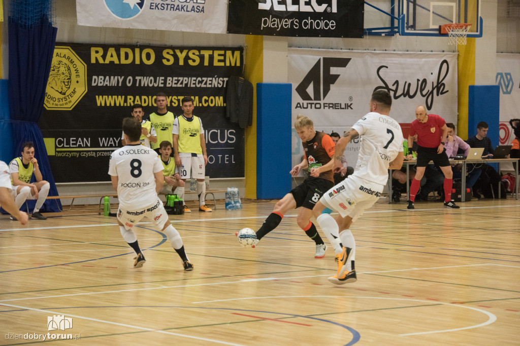 FC Toruń ogrywa Pogoń 04 Szczecin