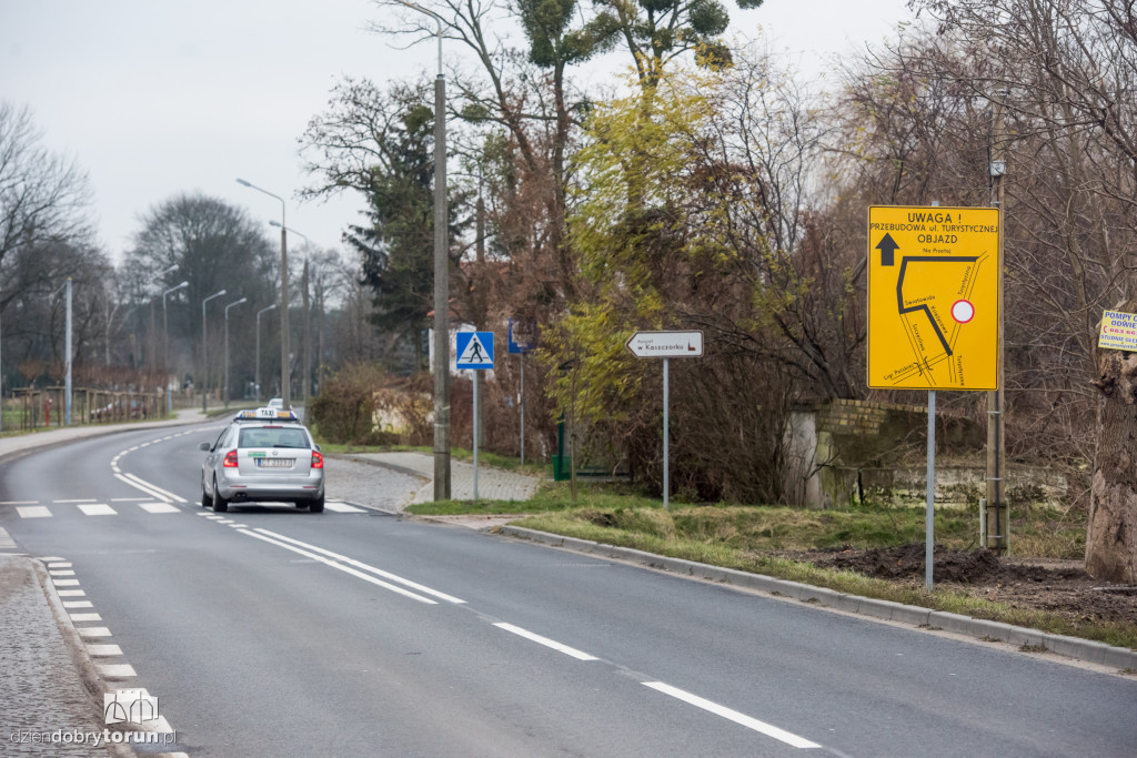 Trwa remont ul. Turystycznej w Kaszczorku