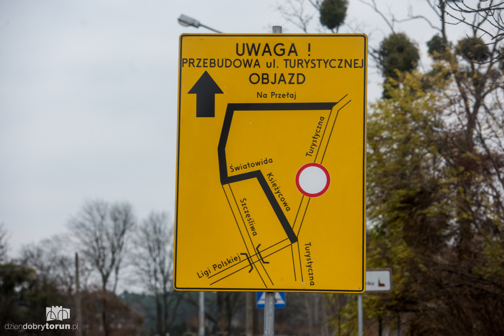 Trwa remont ul. Turystycznej w Kaszczorku
