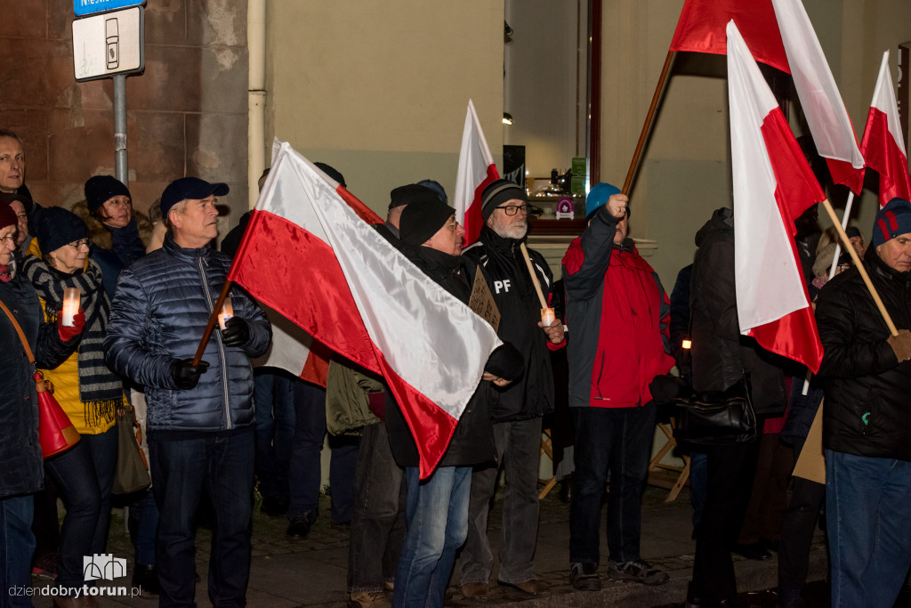 KOD znów protestował pod sądem