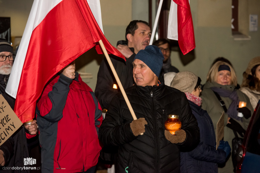KOD znów protestował pod sądem