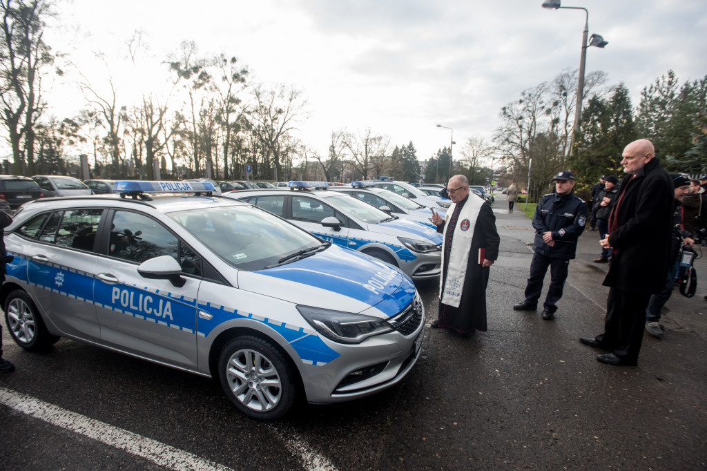 Cztery ople dla toruńskiej policji