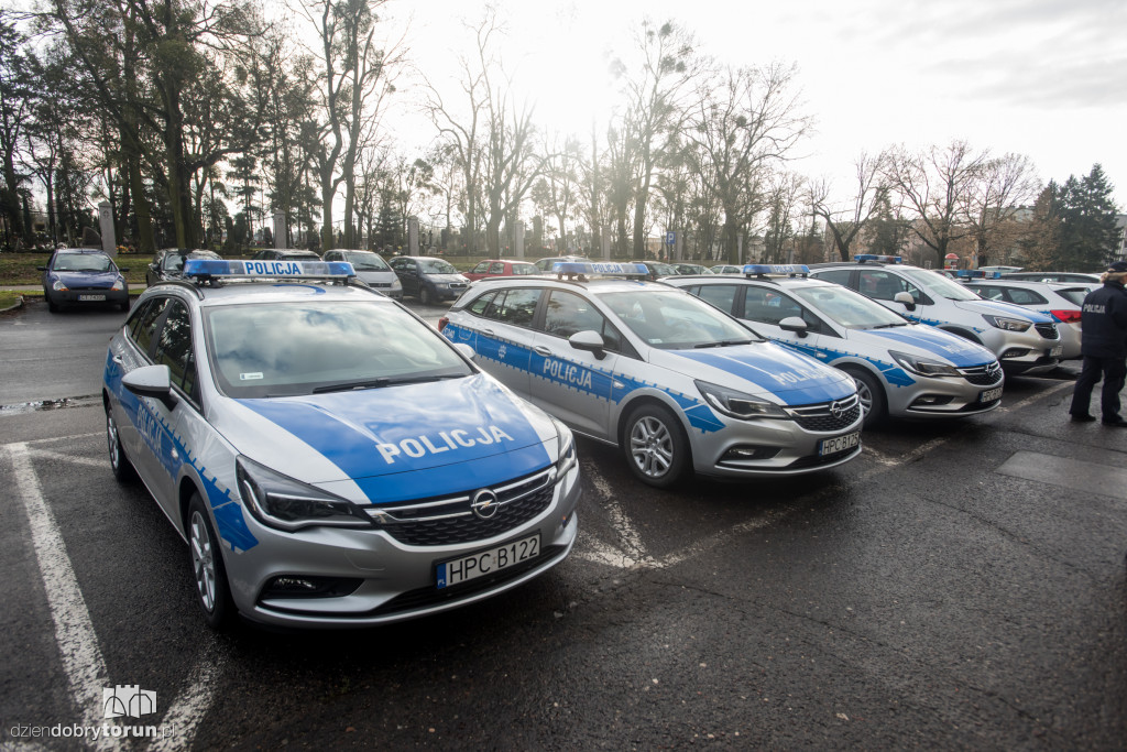 Cztery ople dla toruńskiej policji