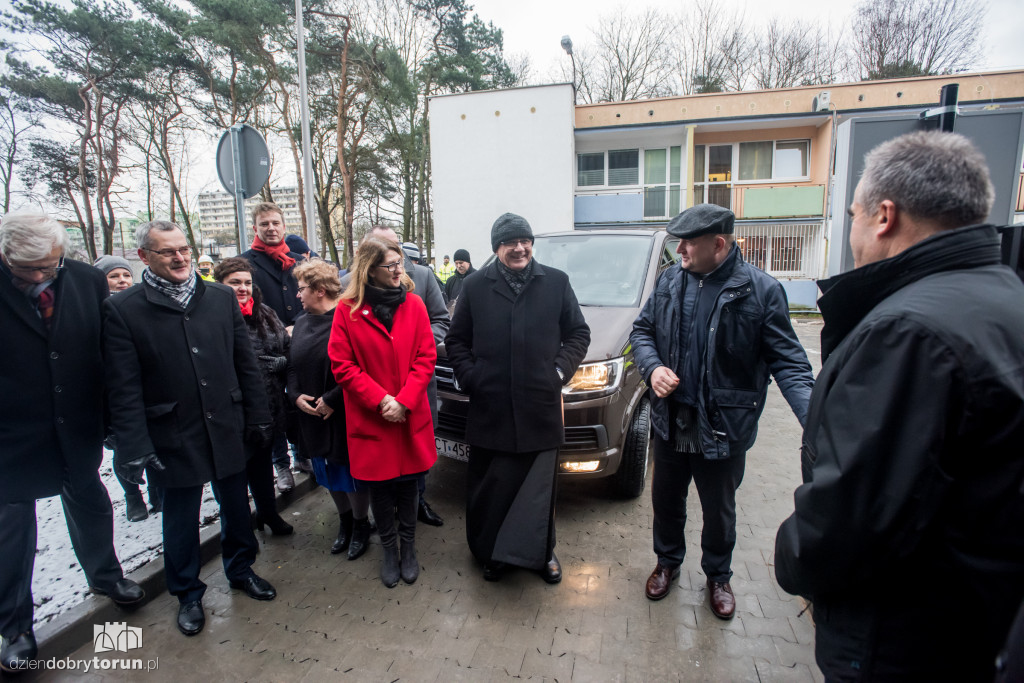 Otwarto parking przy szpitalu na Bielanach