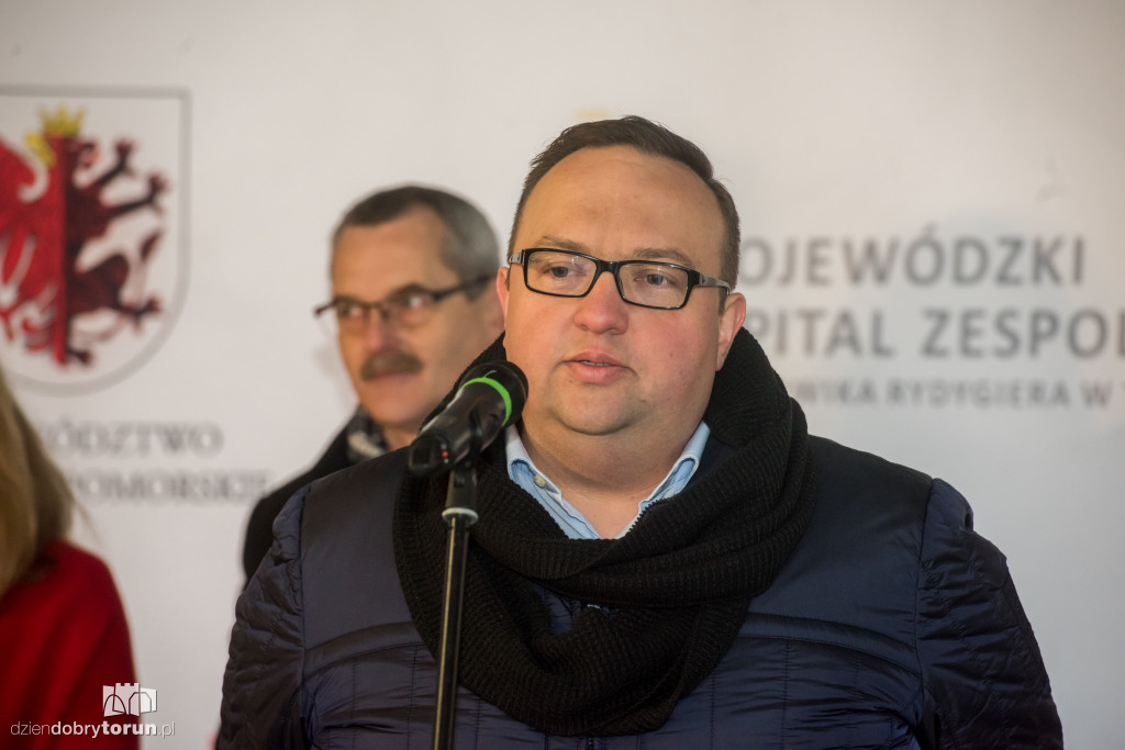 Otwarto parking przy szpitalu na Bielanach