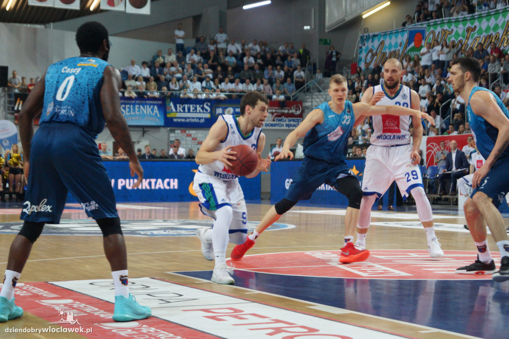 Koszykarskie derby. Anwil znów górą