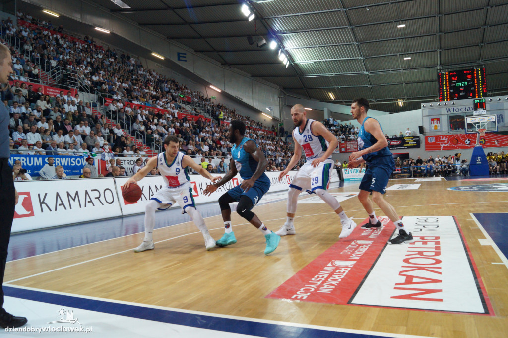 Koszykarskie derby. Anwil znów górą