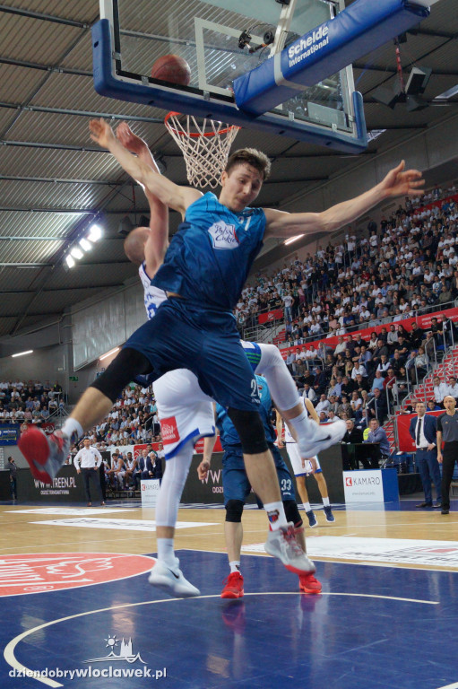 Koszykarskie derby. Anwil znów górą