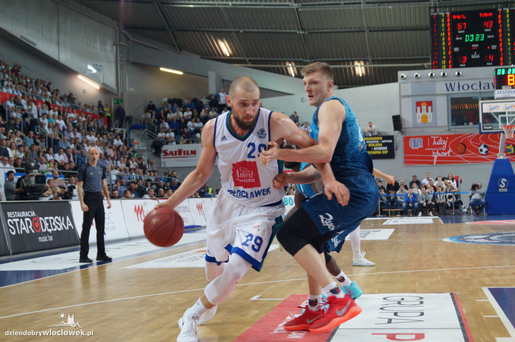 Koszykarskie derby. Anwil znów górą