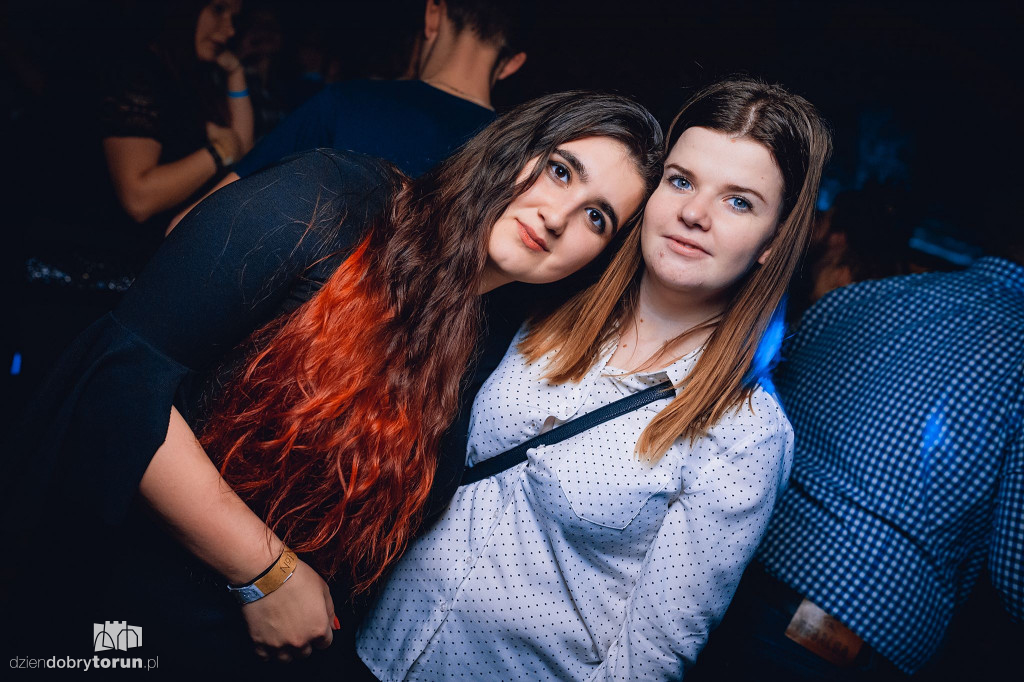 Noc w rytm tanecznych hitów