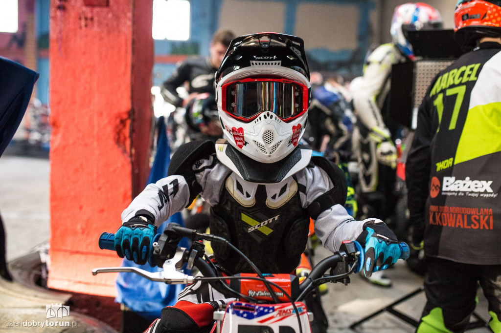Pit bike zyskuje coraz większą popularność