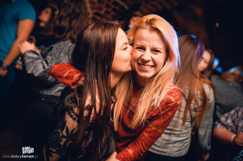 Szalona impreza w Number One