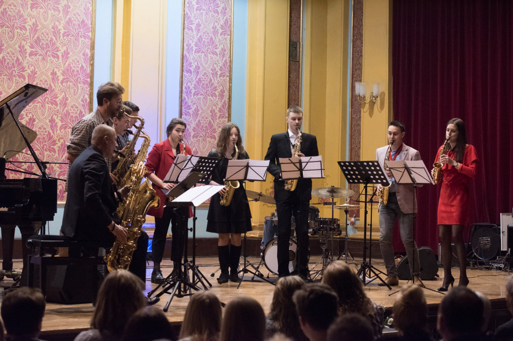 Piątkowy koncert w Dworze Artusa