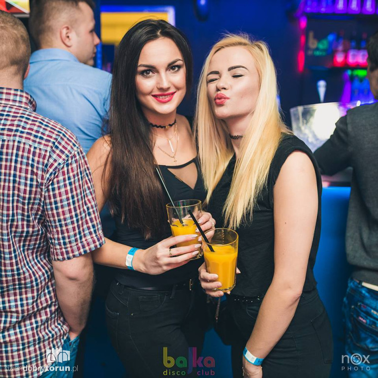 Przepiękne kobiety w Bajka Disco Club