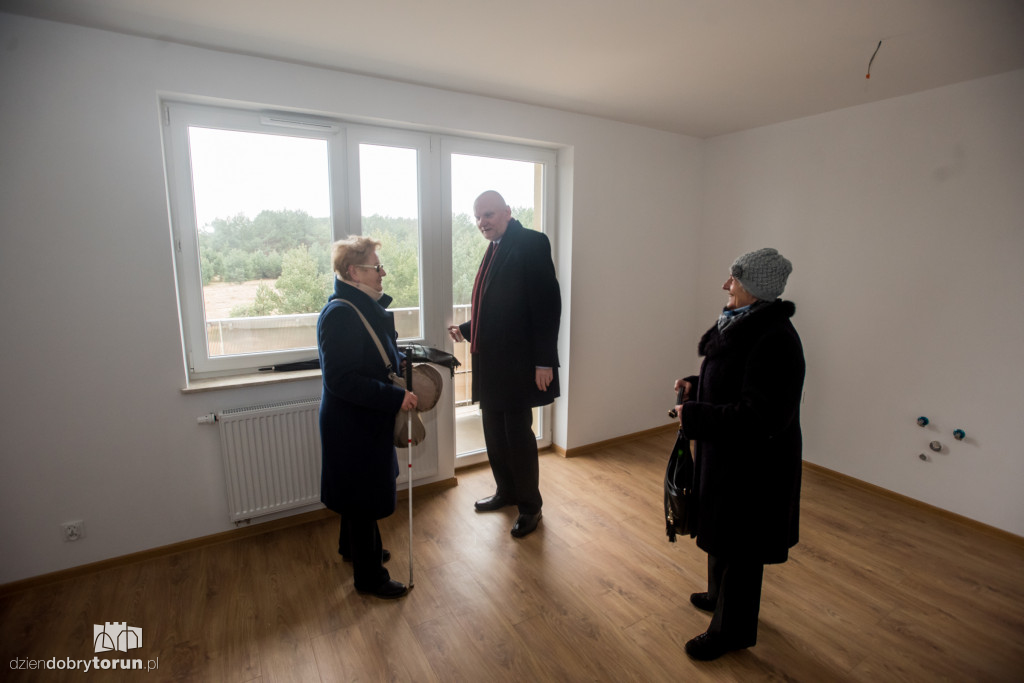Torunianie odebrali klucze do mieszkań