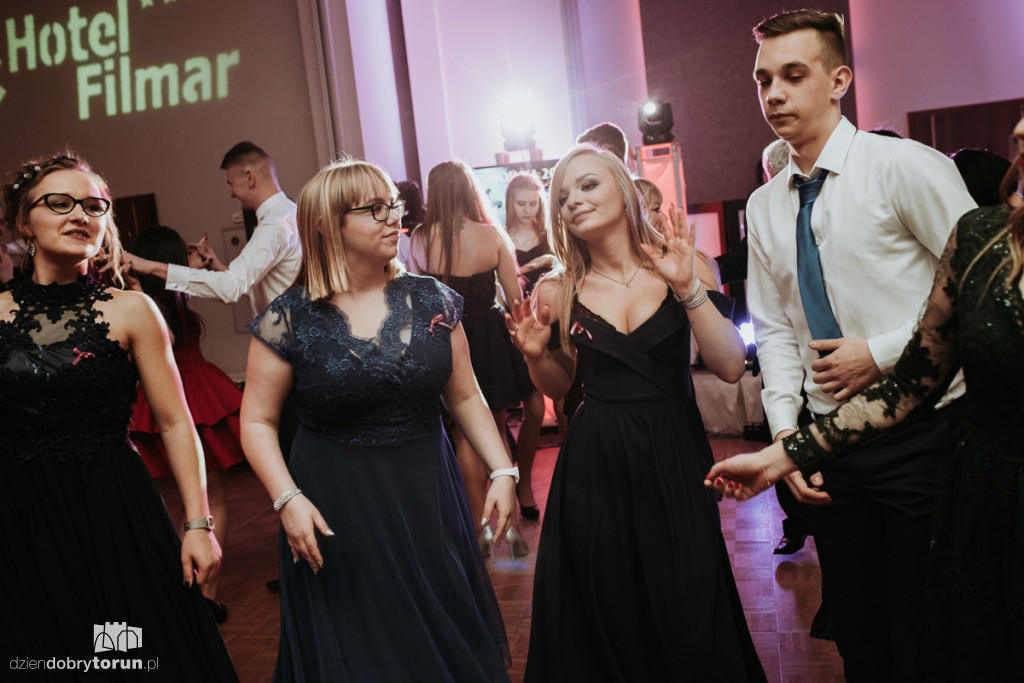 Studniówka w VIII LO w Toruniu