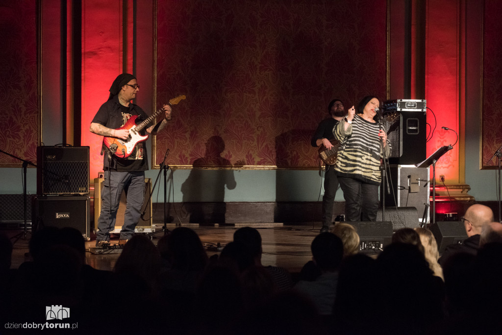 Łobaszewska i Ajagore w Dworze Artusa