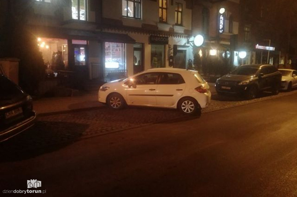 Nie ma na nich mocnych. Jak oni parkują?