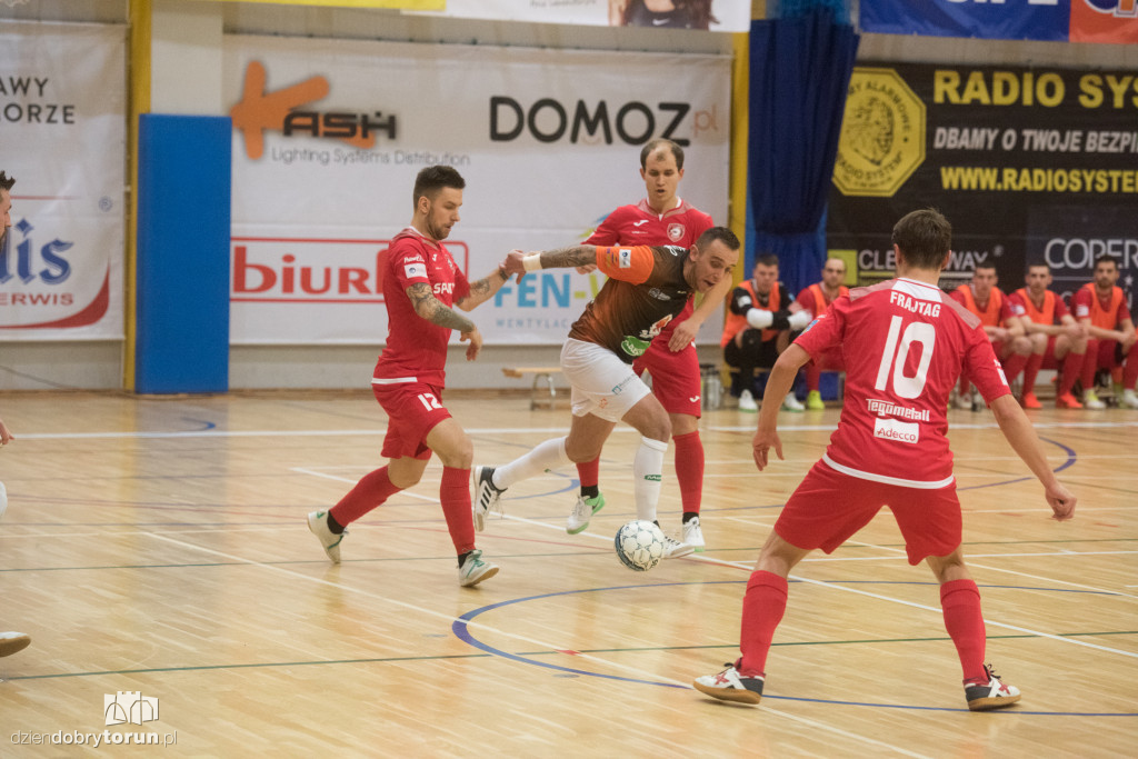 FC Toruń pokonuje Red Dragons Pniewy