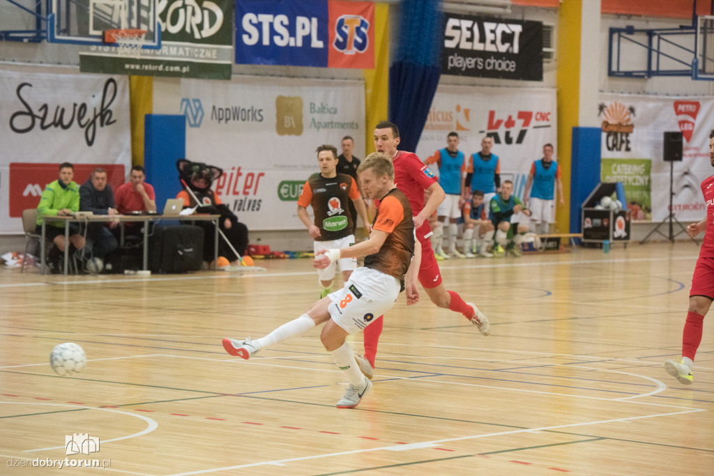 FC Toruń pokonuje Red Dragons Pniewy