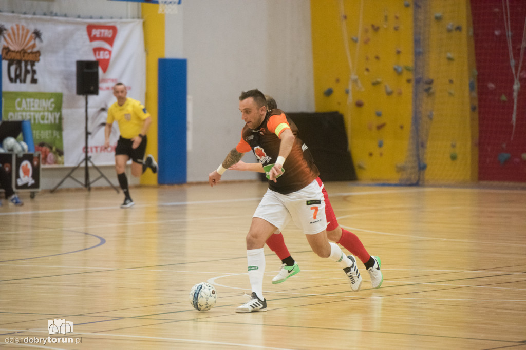 FC Toruń pokonuje Red Dragons Pniewy