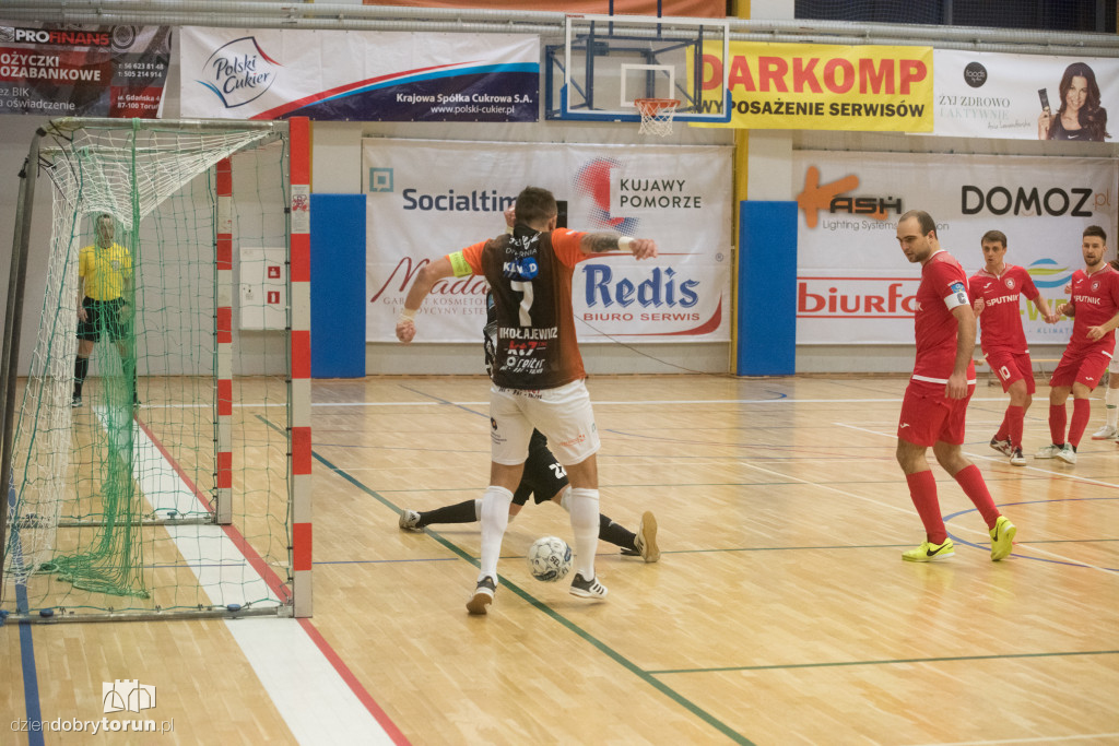 FC Toruń pokonuje Red Dragons Pniewy