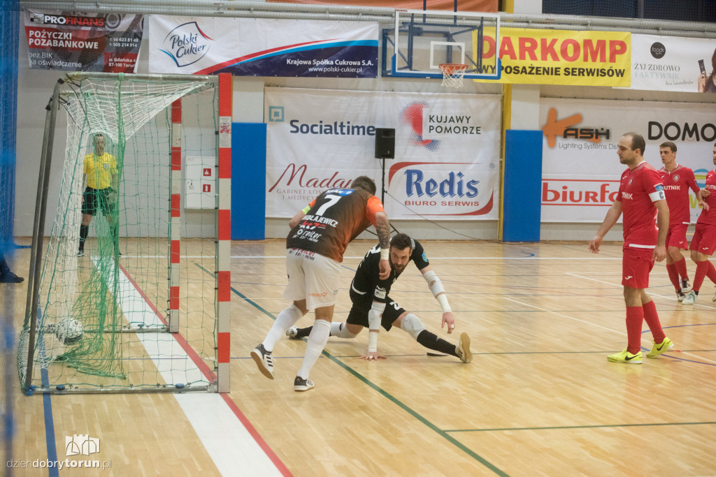 FC Toruń pokonuje Red Dragons Pniewy