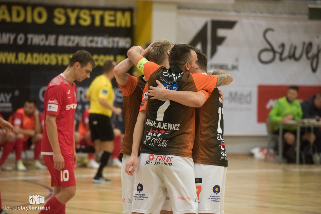 FC Toruń pokonuje Red Dragons Pniewy