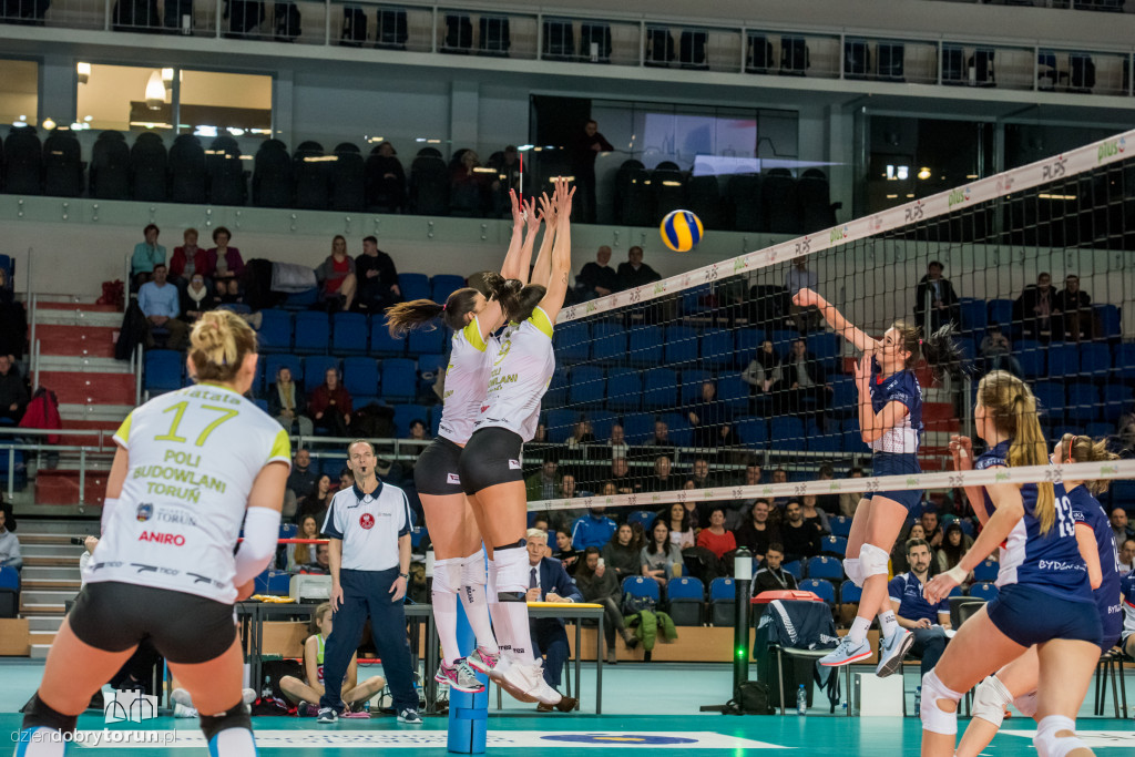 Poli Budowlani Toruń - Pałac Bydgoszcz 3:1