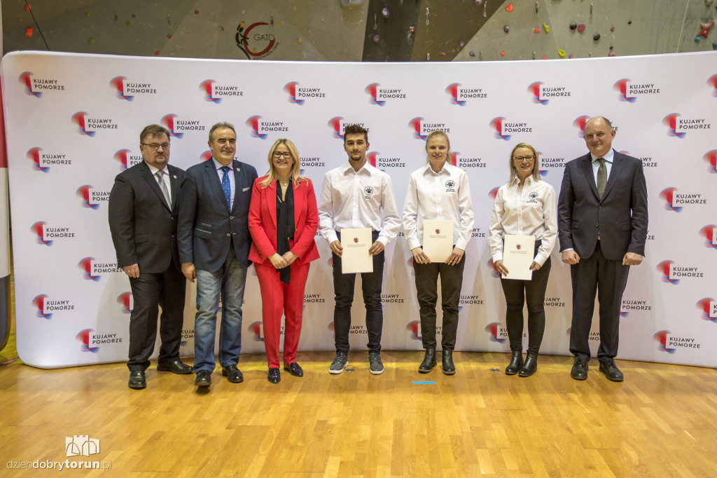 Marszałek nagrodził sportowców