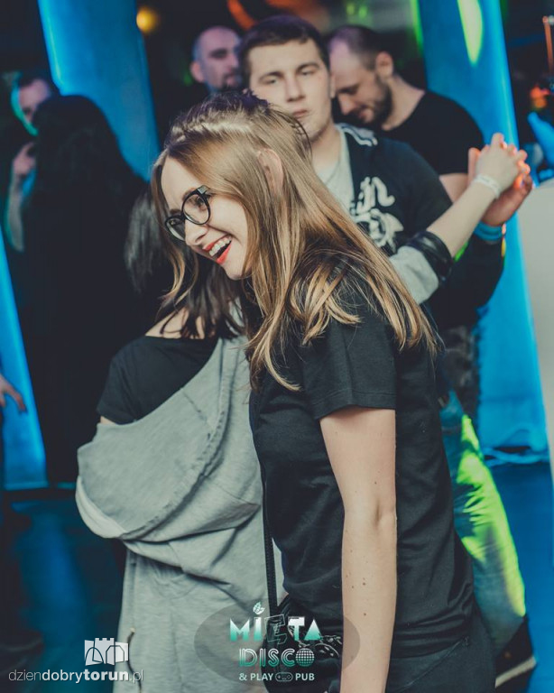 Taneczna noc w Mięta Disco & Play Club