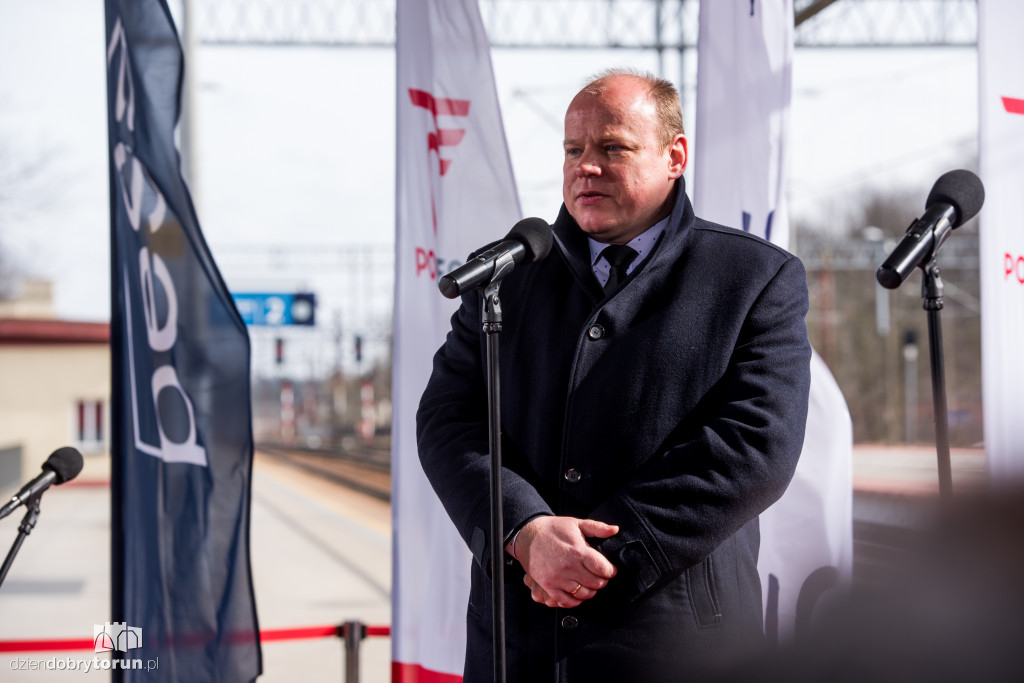 Nowe pociągi kursują przez Toruń