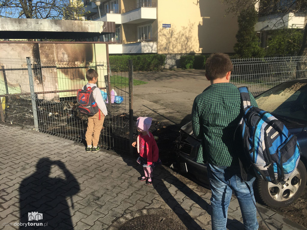 Nocny pożar przy ulicy Małachowskiego