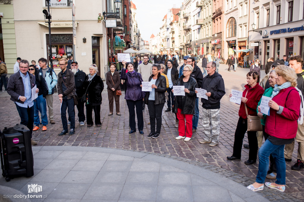 Wsparli protest rodziców w Sejmie